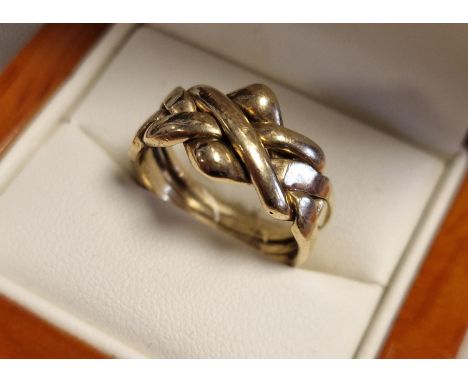 9ct Gold Vintage 3pc Puzzle Ring, size Q &amp; 7.3g