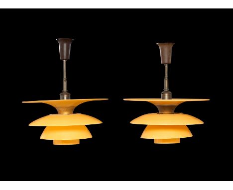 POUL HENNINGSEN (Danish, 1894-1967)Paire de suspensions mod. 'PH Four-Shade Lamp 4/4,5/4'Circa 1935Edition Louis PoulsenLaito