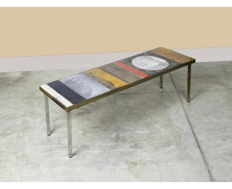 ROGER CAPRON (1922-2006)Table basse mod. 'Soleil'Circa 1960Signée 'R. CAPRON'Grès émaillé et acier chroméH: 39cm. 515 3/8in.)