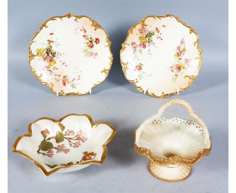 A 19TH CENTURY ROYAL WORCESTER PAIR OF EMPRESS SHAPED BLUSH IVORY PLATES painted with flowers, a Royal Worcester petal shaped