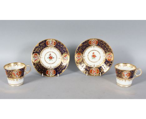 A PAIR OF 19TH CENTURY CHAMBERLAIN WORCESTER COFFEE CUP AND SAUCER, in an imari pattern similar to the Yeo service.