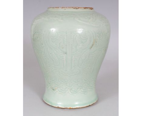 A GOOD QUALITY CHINESE KANGXI PERIOD CELADON PORCELAIN VASE, moulded beneath the glaze with archaic taotie masks above ruyi a