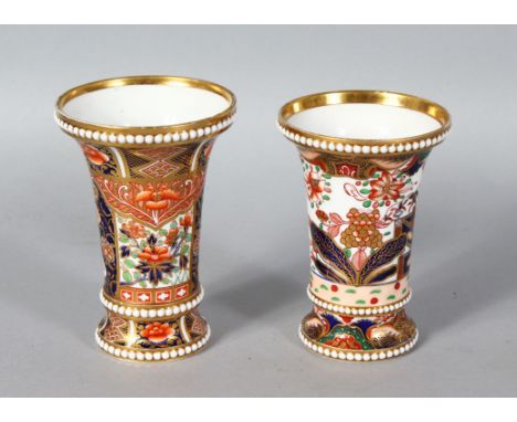 A. FINE 19TH CENTURY SPODE SPILL VASE in an imari pattern and another Spode spill vase with a slightly differing imari patter