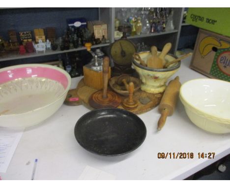 Vintage wooden kitchenalia to include string bobbins, together with Salters Family scales, three china bowls and a shallow fo