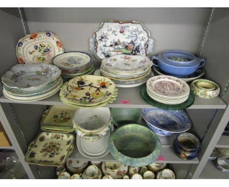 A mixed selection of Victorian and later ceramic plates, stands and bowls to include a blue and white Canora wash bowl 
