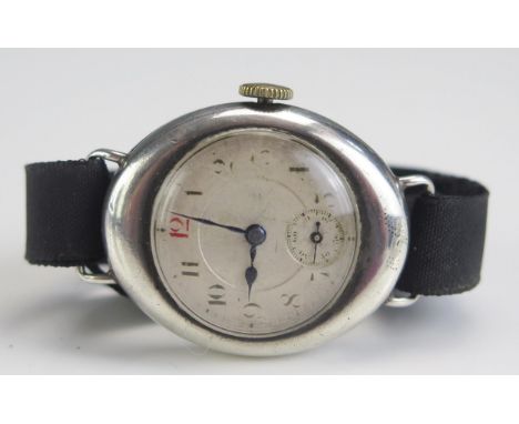 A Silver Cased Ladies Manual Wind Wristwatch, London 1916. Running 