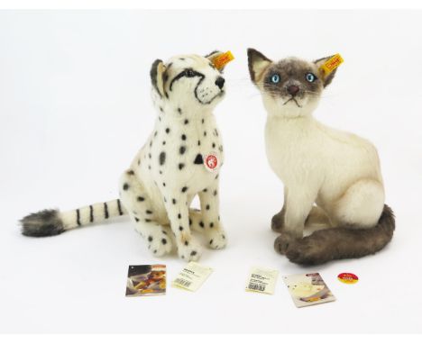 Steiff Cat Pair - (1) Suila the Balinese cat 074264, 32cm, (2) Bora the Cheetah 065941, 33cm - with yellow ear tags, Bora has