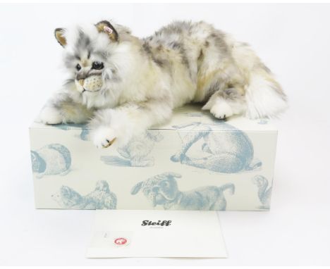 Steiff Lizzy Main Coon - 2008 White Tag Limited Edition, EAN 038662, 36cm tall - boxed with numbered certificate No. 00799 of