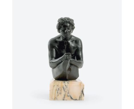 Max Klinger (Leipzig 1857 - Großjena 1920). Beethoven. Anf. 20. Jh. Bronze, schwarz patiniert. Halbfigur: H. 34 cm, Marmorsoc