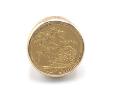 A 1891 full sovereign set in 9ct gold ring. Size R and 16.87g