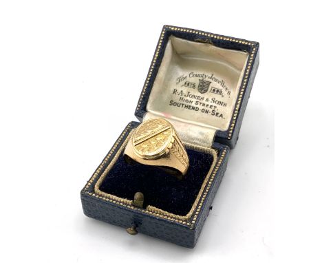 A heavy 18ct gold gent signet ring, total weight 12.42g, Size U (A).