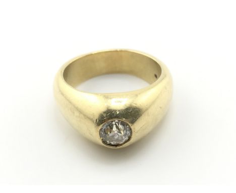 A large gents 9ct gold ring set with approximately 1ct diamond. Size Z+4 and 39.34g Postage A
