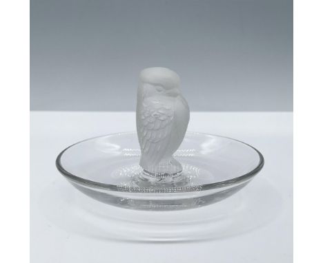Clear crystal dish with a frosted alert owl standing in the center. Lalique etched backstamp. This item has its original box.