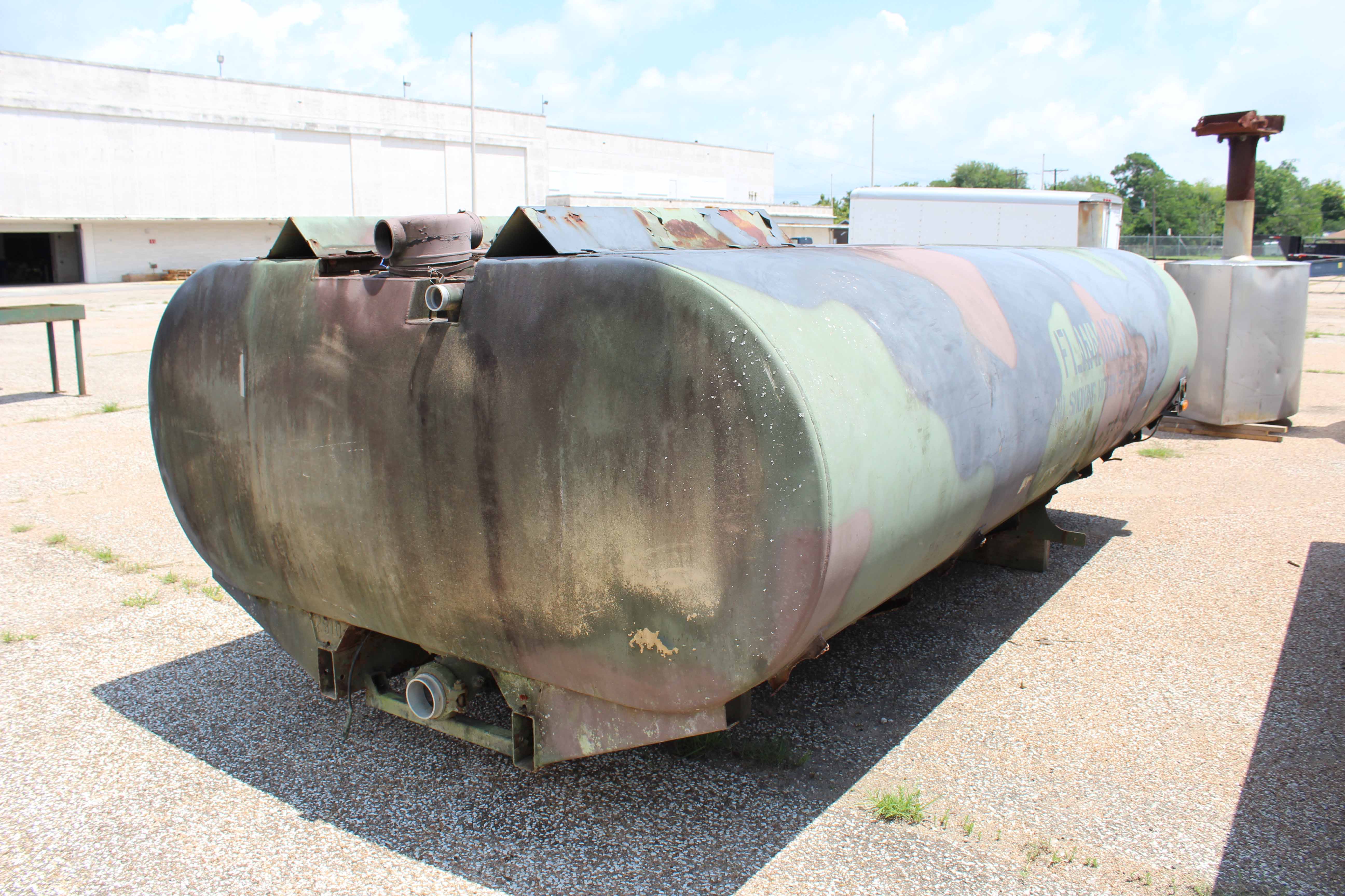{ Choice of lots 281, 282 } OVAL FUEL TANK, MILITARY GRADE 2,000 GAL