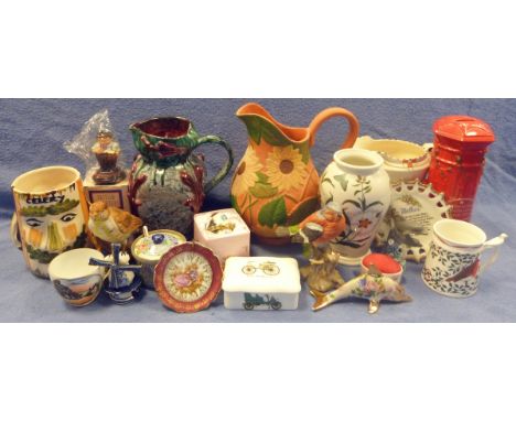 Portmeirion 'Botanic Gardens' vase, a Coalport porcelain model of an owl,&nbsp;assorted ceramic animal models and assorted ch