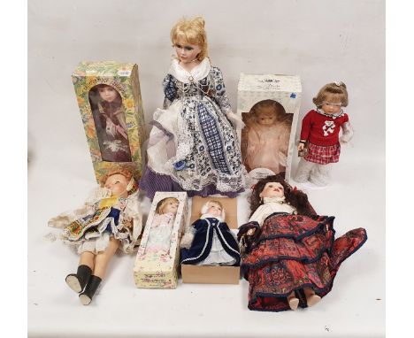 Boyds Collection Ltd boxed doll, a Knightsbridge Collection doll, a Leonardo Collection doll&nbsp;and various further, and vi