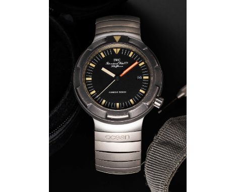 A RARE GENTLEMAN'S TITANIUM GERMAN MILITARY IWC PORSCHE DESIGN OCEAN 2000 BUND ATTACK DIVERS BRACELET WATCHCIRCA 1980, REF. 3