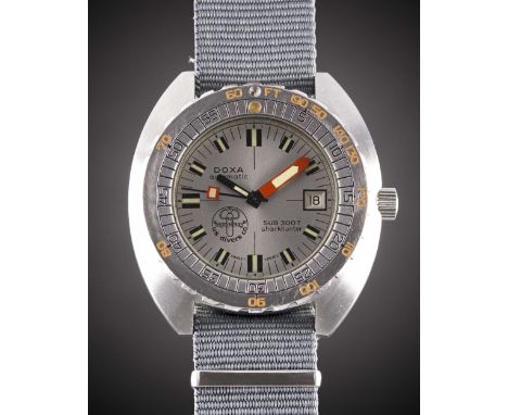 A RARE GENTLEMAN'S STAINLESS STEEL DOXA SUB 300T SHARKHUNTER AQUA LUNG U.S. DIVERS WRIST WATCHCIRCA 1968, REF. 11899-4 "PRE-S