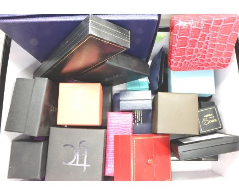 Mixed modern jewellery boxes (23). P&amp;P Group 2 (£18+VAT for the first lot and £3+VAT for subsequent lots) 