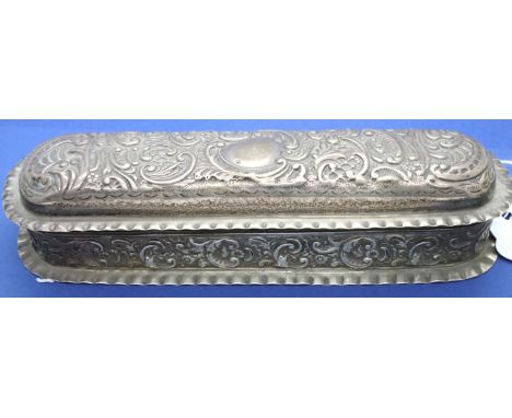 A hallmarked silver hat pin box, L: 17 cm, 125g. P&amp;P Group 1 (£14+VAT for the first lot and £1+VAT for subsequent lots) 