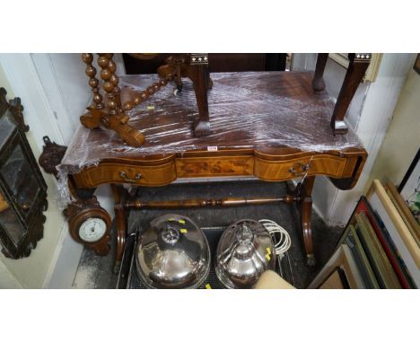 A good reproduction mahogany, crossbanded and line inlaid sofa table, of shaped front form, 100cm wide. 