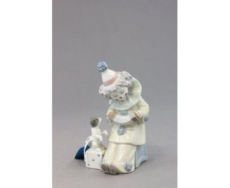 Boxed Lladro Figure of a Clown playing an Accordion with Dog