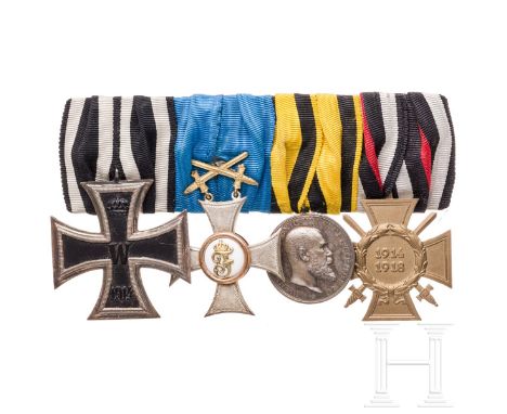 Vierteilige Ordensschnalle, 1. Hälfte 20. Jhdt.  Eisernes Kreuz 2. Klasse (1914). Friedrichs-Orden, Ritterkreuz 2. Klasse mit