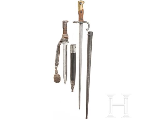 Zwei Seitengewehre   Bayerisches Seitengewehr 71/84 von Haenel Suhl, auf der Parierstange Truppenstempel "B.4.R.16.37", Kling