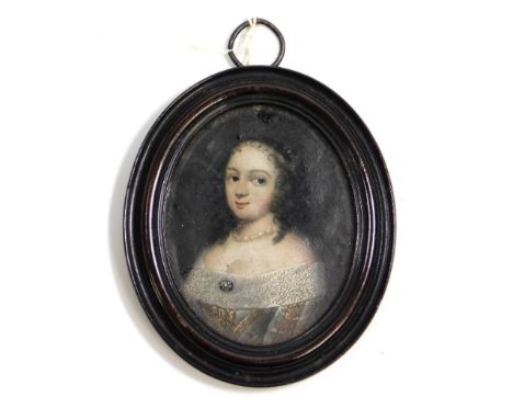 Nicholas Dixon (1645-1708), oil on copper miniature portrait of lady wearing lace trimmed brocade dress &amp; pearl rope, set