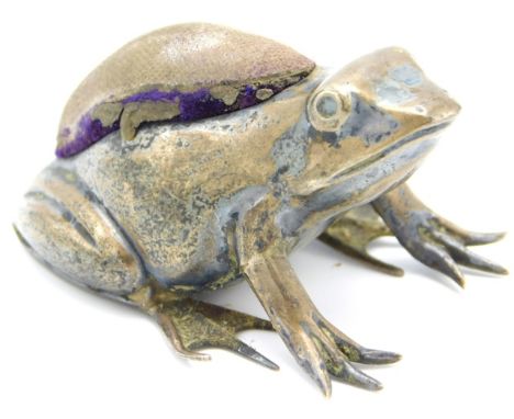 An Edwardian, 1907 Birmingham silver frog pin cushion by Sydney &amp; Co. 60mm long, 36.5g