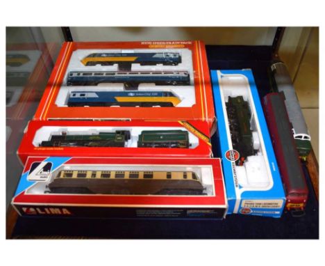 Hornby 00 gauge Inter-City 125 High Speed Train Pack (R332), together with a quantity of locomotives to include; Airfix Great