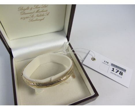 Gold hinged bangle hallmarked 9ct approx 8gm