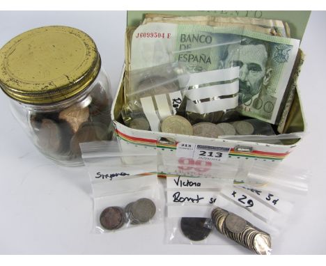Current and old world coins including Victorian caricature Salvation Army bonnet halfpenny, silver threepenny pieces, £5 and 