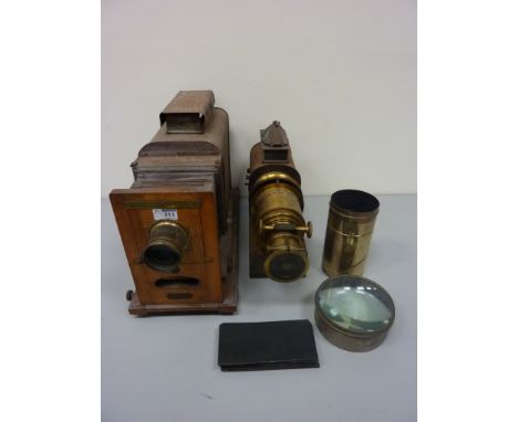 19th/20th century William Butcher & Son Ltd. 'The Meta Enlarger', magic lantern and two additional large lenses  