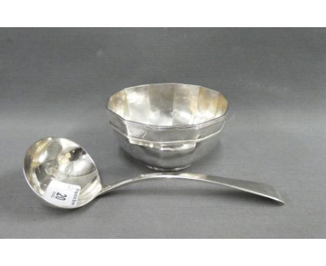 Georgian silver sauce ladle, George Smith, London 1804, 18cm long together with a silver sugar bowl, hallmarks rubbed (2) 