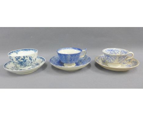 Worcester blue and white tea bowl and saucer (restored) together with a sponge ware cup and saucer , etc (6) 