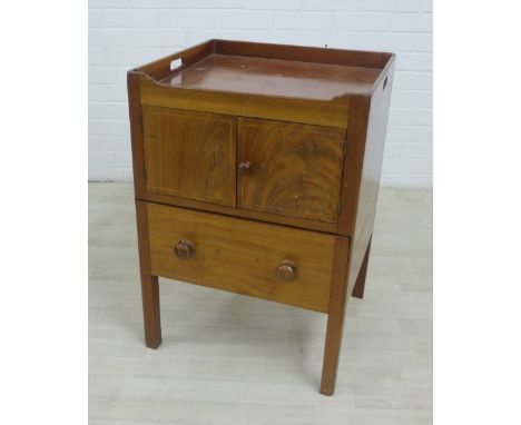 19th century mahogany commode / bedside, 75 x 52cm 