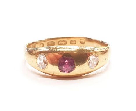 22ct ruby and diamond antique ring. Size L + - 3.4g. 