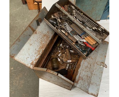 A Talco toolbox with removeable tray and contents, 36cmW 