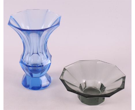 A faceted blue clear glass Art Deco vase, presumably Bohemia, Moser, ca. 1930, h16 x Ø10.5 cm. Hereby a faceted dish, h 5.3 x