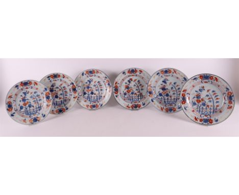 A series of six porcelain Chinese Imari plates, China, Kangxi, around 1700. Blue/red, partly gilded with flora and prunus at 