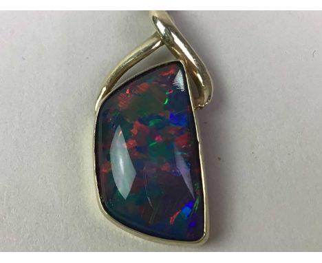 OPAL DOUBLET PENDANT in nine carat gold