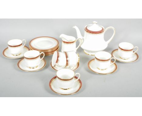 A Royal Albert/Paragon 'Holyrood' tea set (23 pieces including teapot)