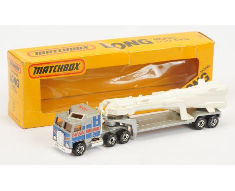 Matchbox Superfast Convoy CY2 Kenworth Nasa Rocket Transporter Japanese Market model - silver tractor unit &amp; trailer, blu