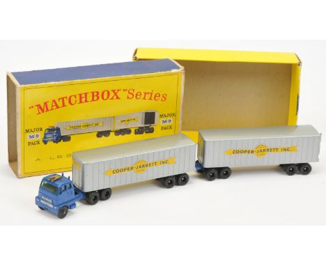 Matchbox Regular Wheels Major Pack M9 Hendrickson Tractor Unit with Cooper Jarrett Interstate Double Freighter Trailers - dar