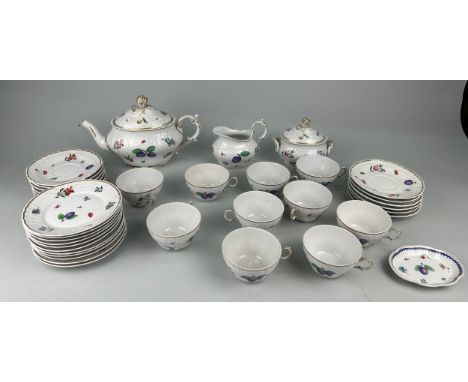 A RICHARD GINORI 'PITTORIA' PART TEA SERVICE (Qty)Some damages. 