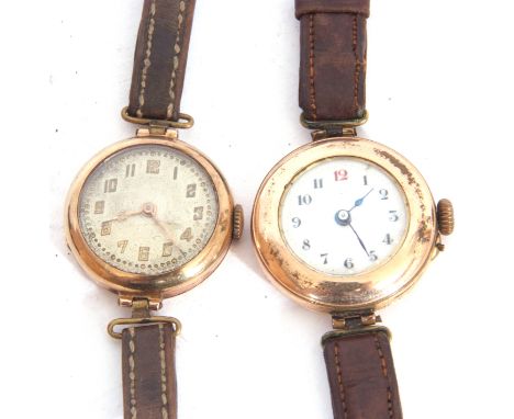 Mixed Lot: first quarter of 20th century ladies 9ct gold cased wrist watch, the round shaped case with un-marked jewelled mec