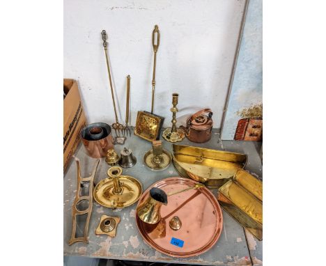 Brass and copper to include a jelly mould, toasting forks, a shoe jack, 18th century candlestick, tray and other items Locati