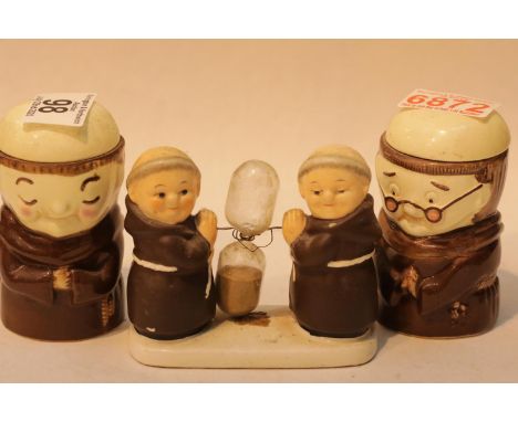 Goebel figurine of two monks and timer plus Friar Tuck salt and pepper. P&amp;P Group 1 (£14+VAT for the first lot and £1+VAT