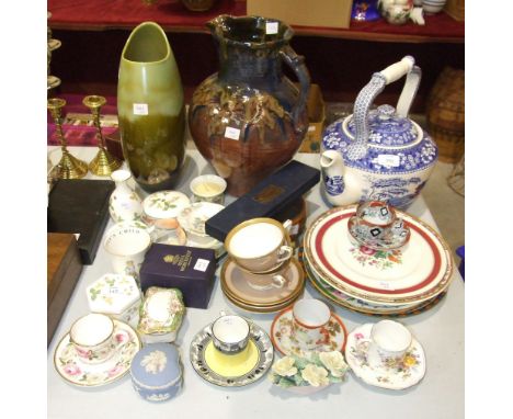 A Spode Tower blue and white teapot, 30cm high, three Wedgwood 'Wild Strawberry' ceramic boxes with covers, a matching vase a